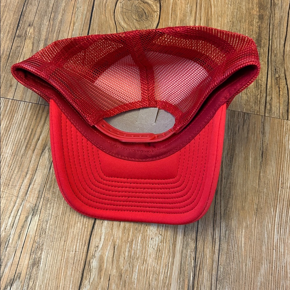 Motley Crue Girls Girls Girls Adjustable Trucker Cap Red/White New - Picture 3 of 5